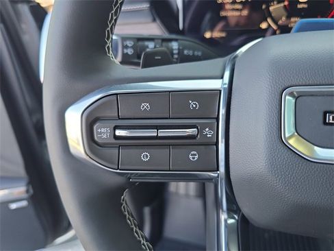 New 2026 GMC Acadia Denali w/ Super Cruise Package image 25