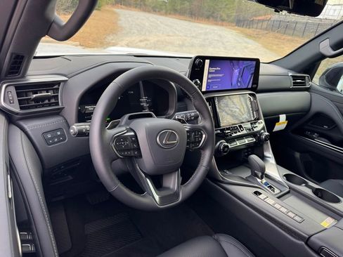 New 2026 Lexus LX 700h Overtrail image 3
