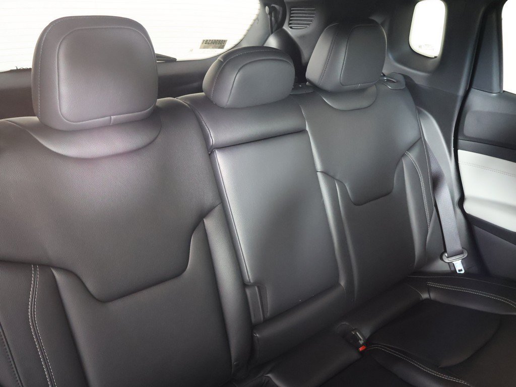 Used 2026 Jeep Compass Limited AWD/4WD image 36
