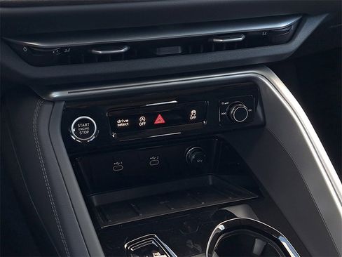 New 2025 Audi Q5 Premium Plus image 14