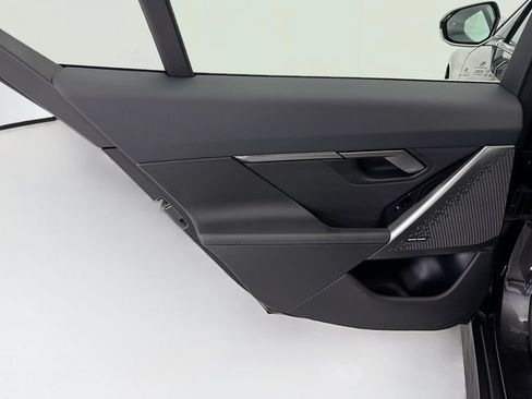 Used 2026 BMW i5 eDrive40 w/ Premium Package RWD image 25