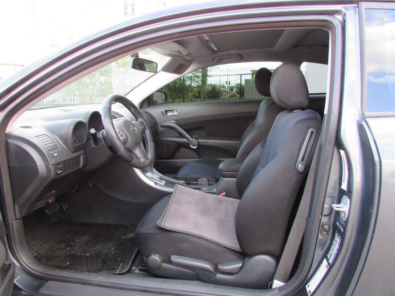 Used 2006 Scion tC FWD image 5