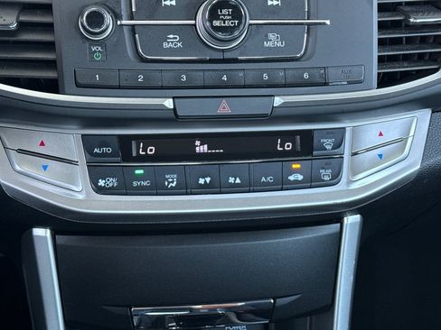 Used 2015 Honda Accord Sport image 19