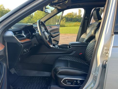 Used 2022 Jeep Grand Cherokee L Summit image 16