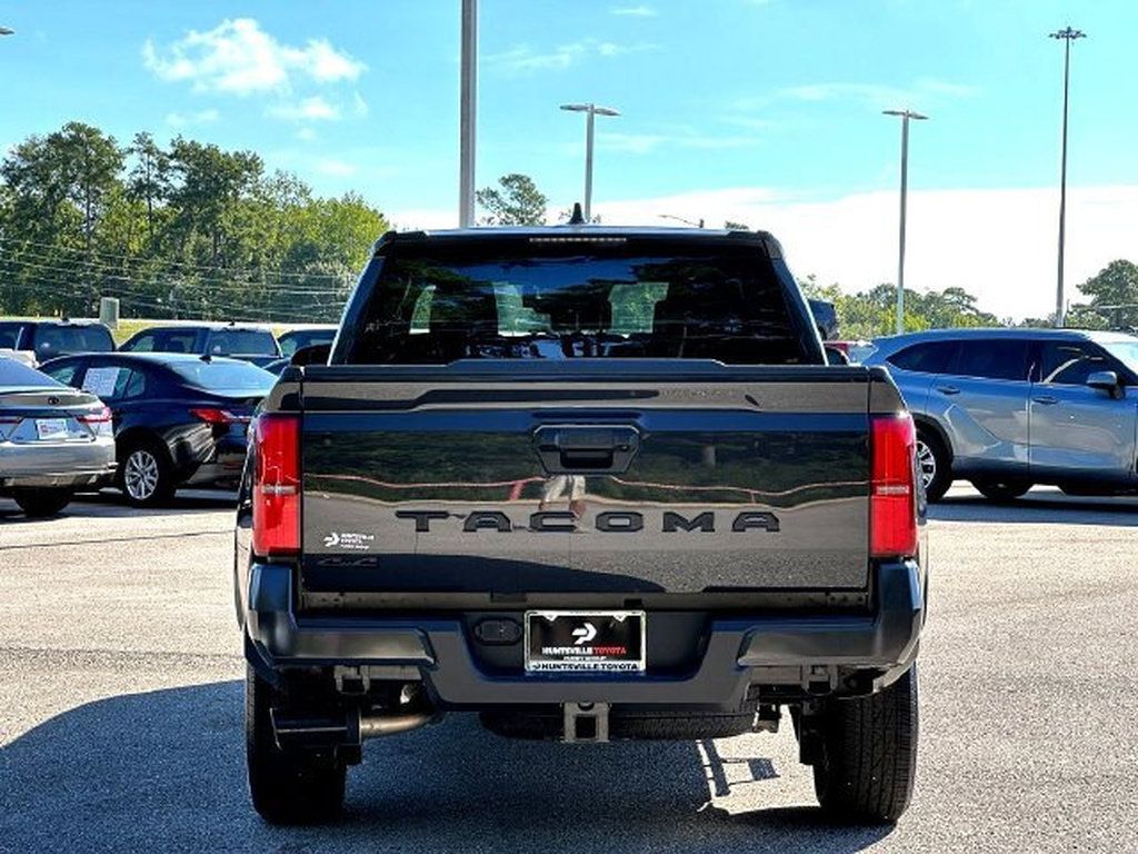 Used 2026 Toyota Tacoma SR5 AWD/4WD image 7