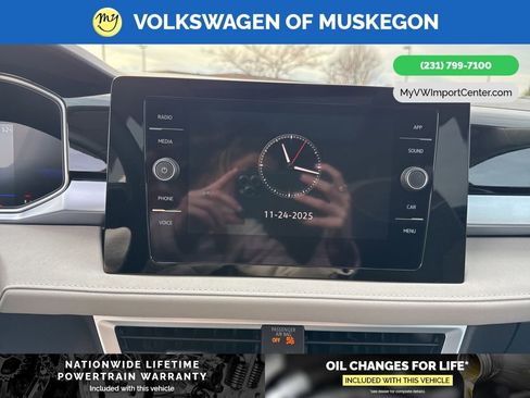 New 2026 Volkswagen Taos SE image 20