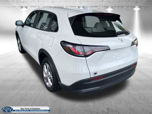 Used 2023 Honda HR-V LX image 2