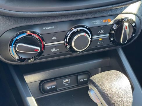 New 2025 Kia Soul LX image 14