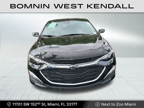 Used 2023 Chevrolet Malibu RS image 2