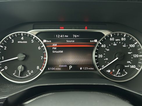 Used 2025 Nissan Pathfinder SV w/ SV Premium Package FWD image 28
