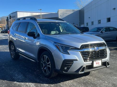 Certified 2025 Subaru Ascent Touring image 3
