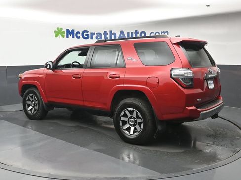 Used 2021 Toyota 4Runner TRD Off-Road Premium w/ Moonroof Package AWD/4WD image 25