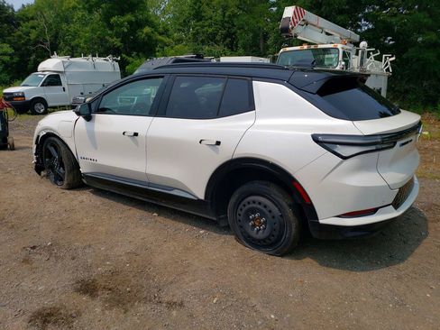 Used 2025 Chevrolet Equinox EV RS w/ Convenience Package II AWD/4WD image 4