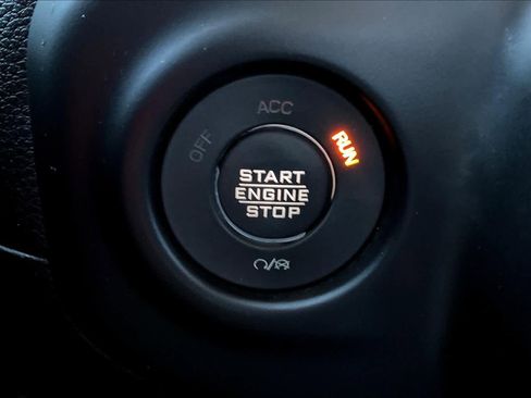 Used 2022 Jeep Wrangler Unlimited Sahara w/ Cold Weather Group AWD/4WD image 58