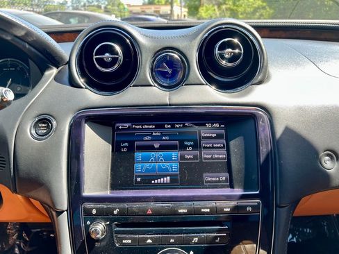 Used 2013 Jaguar XJ AWD image 23