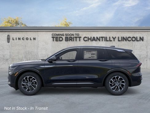 New 2026 Lincoln Nautilus Premier AWD/4WD image 4