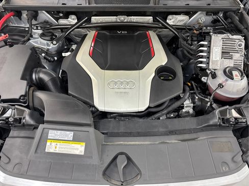Used 2018 Audi SQ5 Prestige AWD/4WD image 31
