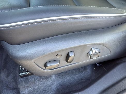 Used 2025 Buick Enclave Avenir w/ Super Cruise Package image 13