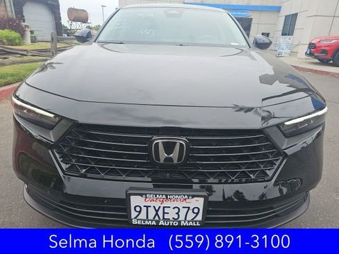 Used 2025 Honda Accord SE image 6
