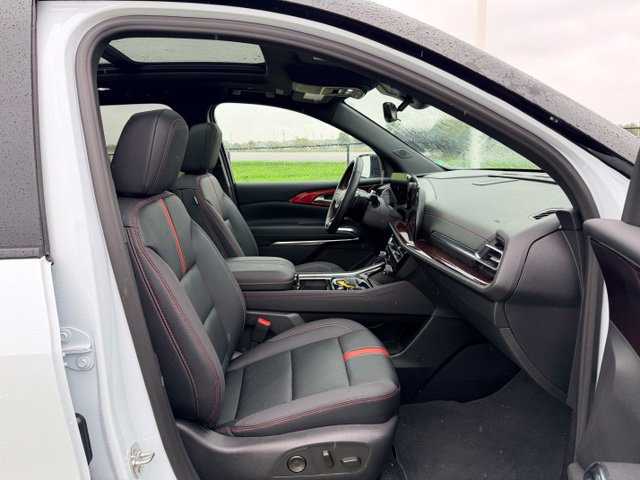 Certified 2026 Chevrolet Traverse RS AWD/4WD image 11