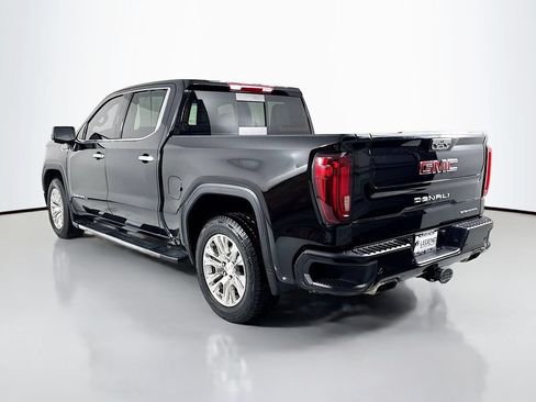 Used 2021 GMC Sierra 1500 Denali w/ Denali Illumination Package AWD/4WD image 8