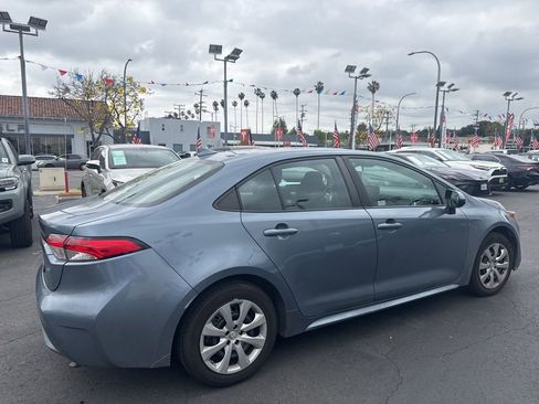 Used 2022 Toyota Corolla LE image 7