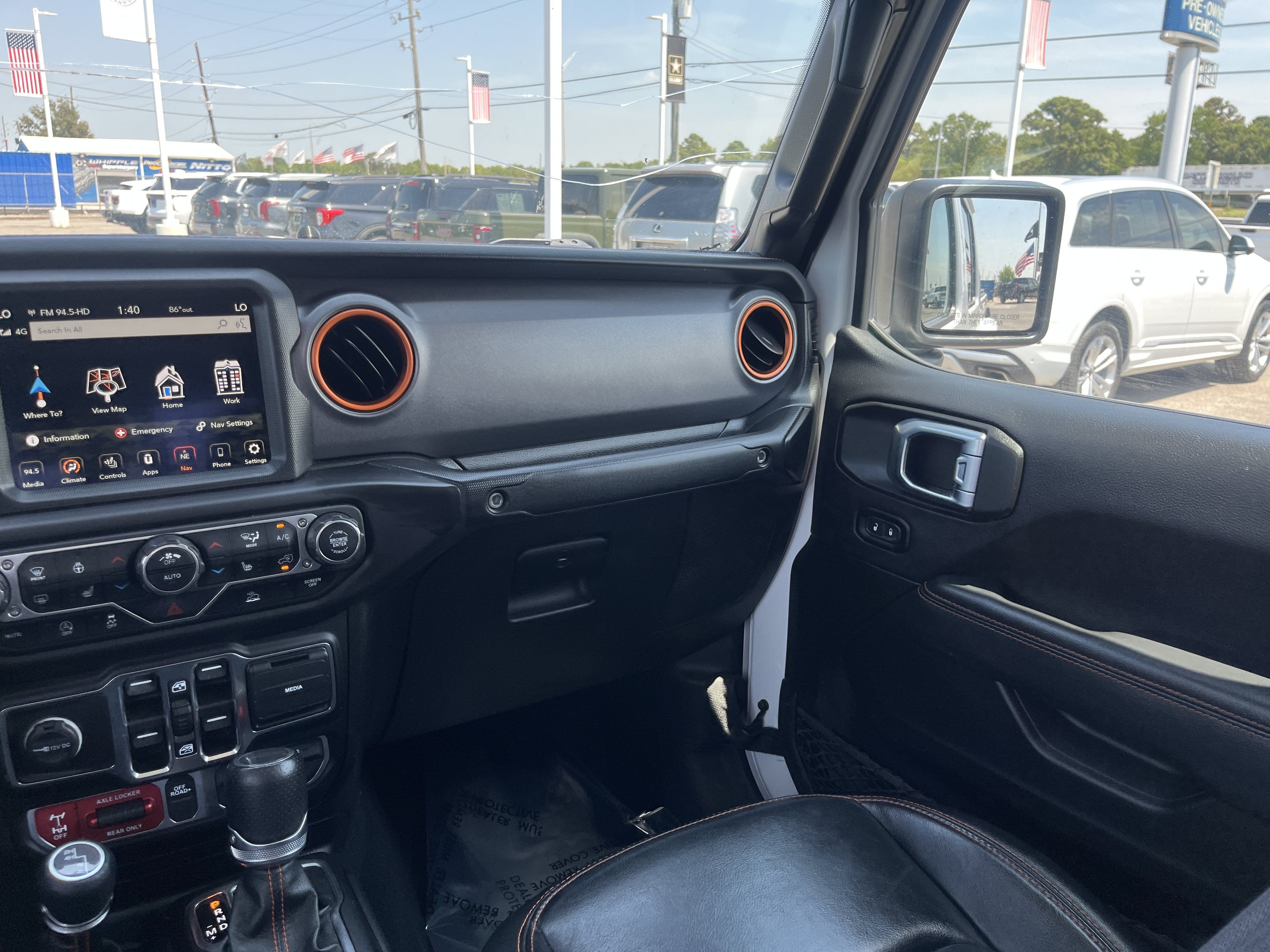 Used 2023 Jeep Gladiator Mojave w/ LED Lighting Group AWD/4WD image 32
