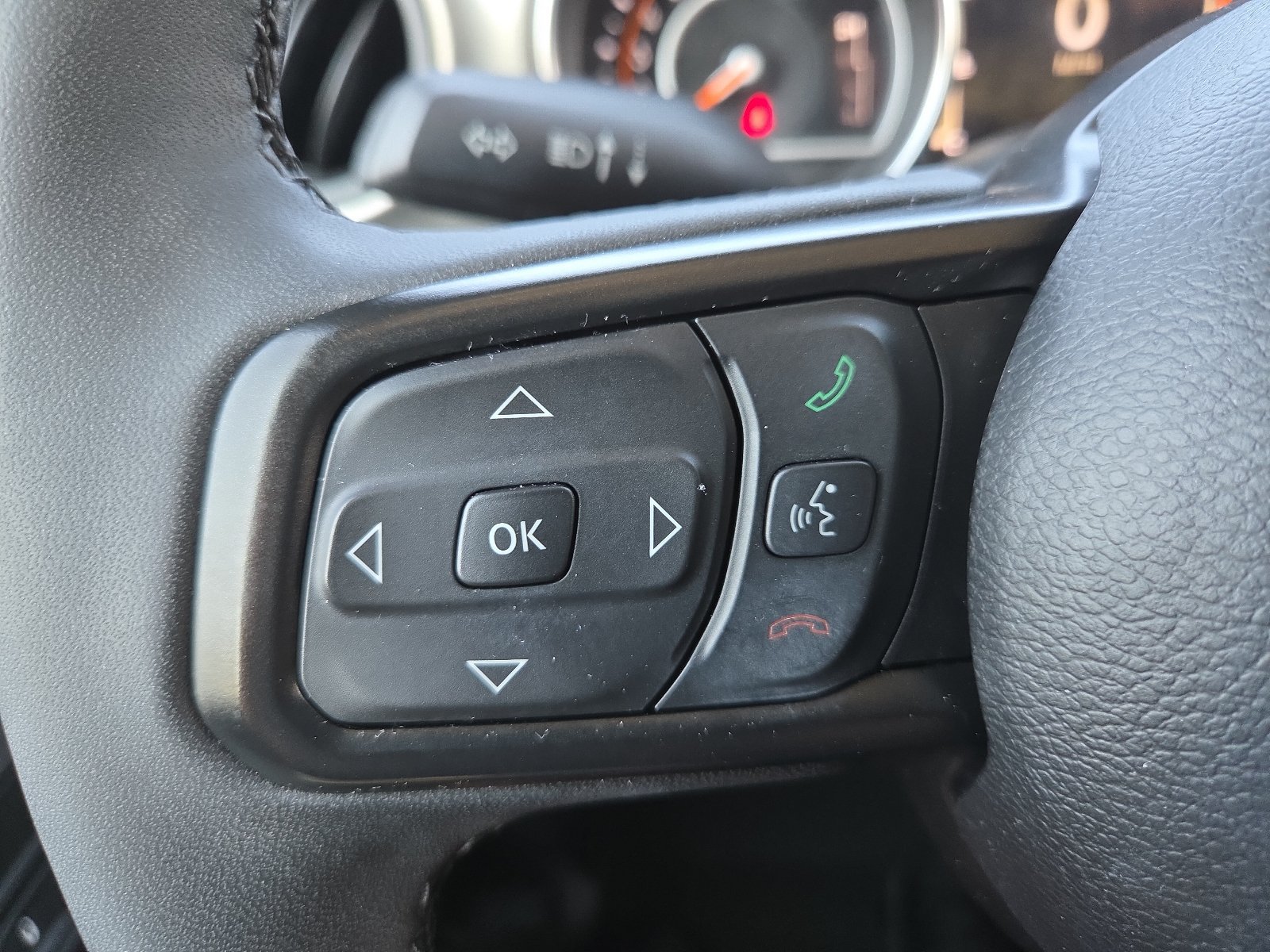 Used 2023 Jeep Gladiator Sport AWD/4WD image 18