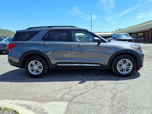 Used 2023 Ford Explorer XLT w/ Equipment Group 202A AWD/4WD image 6