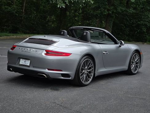 Used 2018 Porsche 911 Carrera RWD image 6