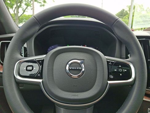 Certified 2023 Volvo XC60 B6 Ultimate w/ Climate Package AWD/4WD image 21