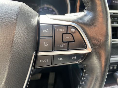 Used 2021 Toyota Highlander Platinum image 28