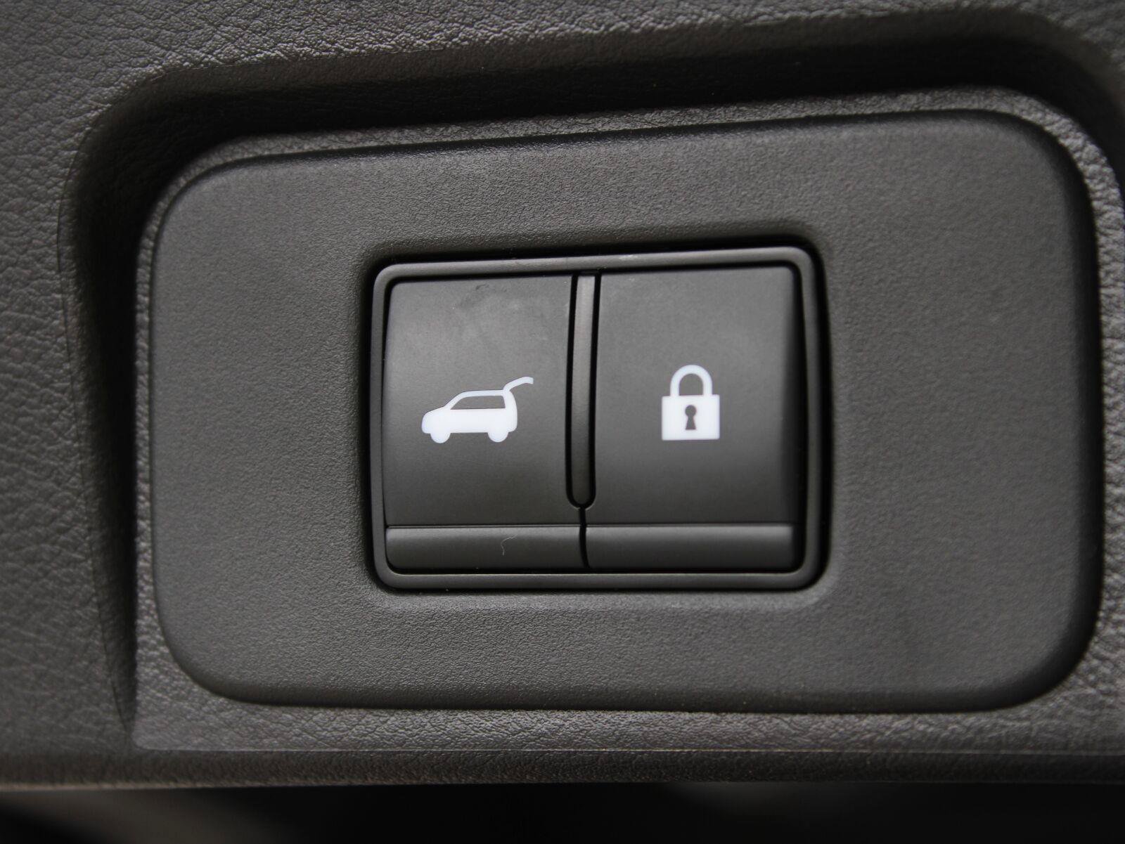 Used 2026 Nissan Rogue SV AWD/4WD image 9