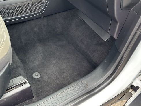 Used 2020 Ford Escape SE image 39