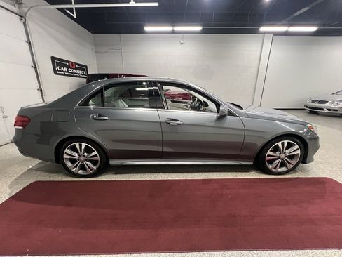 Used 2016 Mercedes-Benz E 350 4MATIC Sedan image 12
