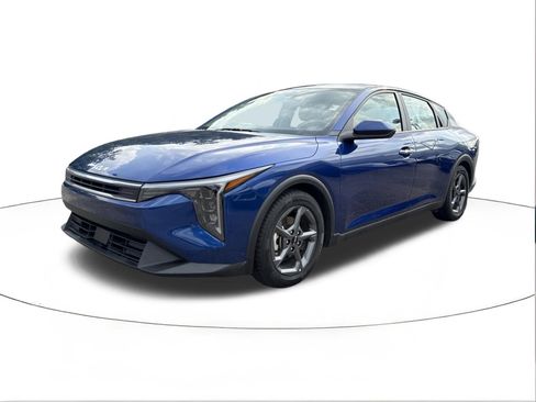 Used 2025 Kia K4 FWD image 7