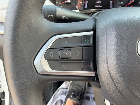 Used 2025 Jeep Compass Limited AWD/4WD image 16