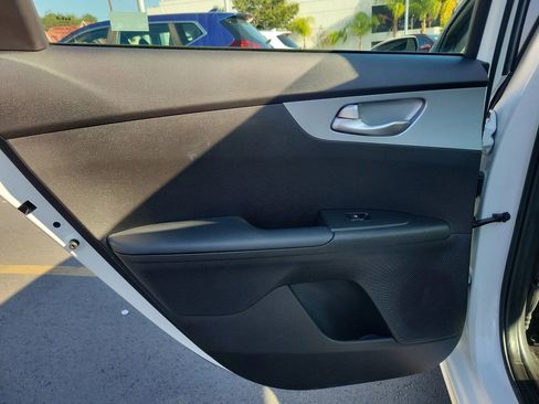 Used 2023 Kia Forte LX image 13