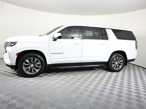Used 2023 Chevrolet Suburban LT w/ Max Trailering Package AWD/4WD image 2