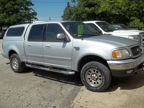 Used 2003 Ford F150 XLT AWD/4WD image 1