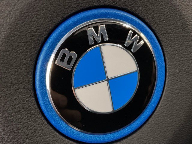 Used 2025 BMW i5 xDrive40 w/ Premium Package AWD/4WD image 27