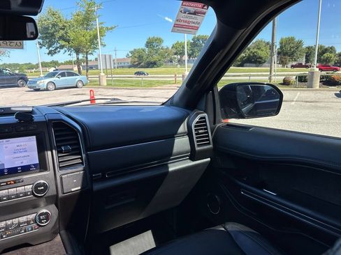 Used 2021 Ford Expedition Limited AWD/4WD image 48