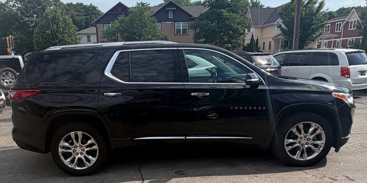 Used 2019 Chevrolet Traverse High Country w/ LPO, Floor Liner Package AWD/4WD image 9