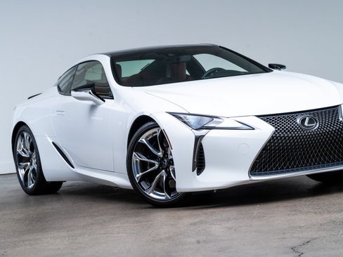 Used 2018 Lexus LC 500 Coupe w/ Touring Package RWD image 2