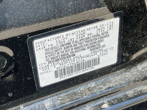 Used 2025 Nissan Versa SV FWD image 28
