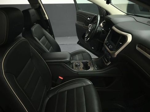 Used 2022 GMC Acadia Denali w/ Denali Ultimate Package AWD/4WD image 57