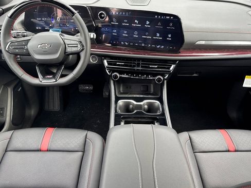 New 2026 Chevrolet Traverse RS image 12