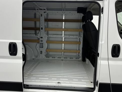 Used 2023 RAM ProMaster 2500 image 23