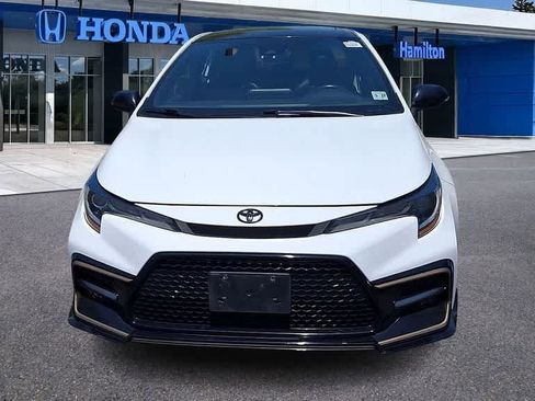 Used 2022 Toyota Corolla XSE FWD image 3