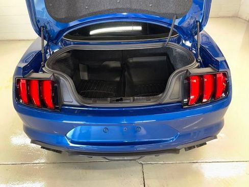 Used 2022 Ford Mustang GT Premium w/ Black Accent Package RWD image 10